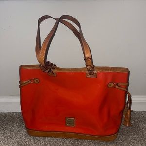 Dooney and Bourke Tote bag